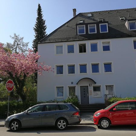 Boardinghouse Munchen-Laim Hotel Екстериор снимка