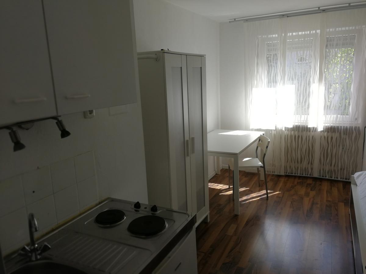 Boardinghouse Munchen-Laim Hotel Екстериор снимка